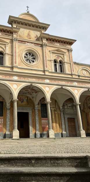 Salita alla Madonna del Sasso
